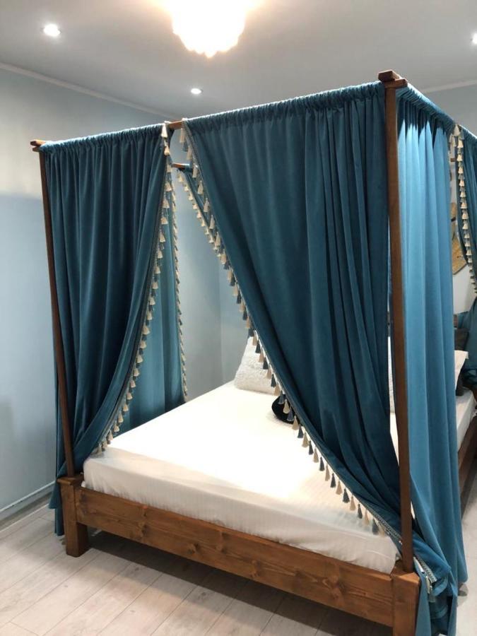 Weiss Old Town Ground Floor Apartment Sibiu Bagian luar foto