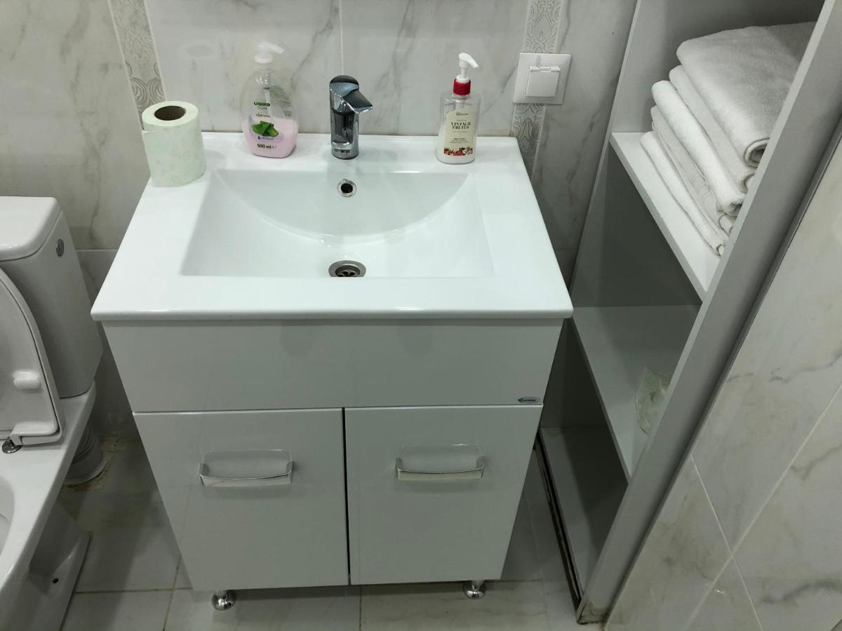 Weiss Old Town Ground Floor Apartment Sibiu Bagian luar foto